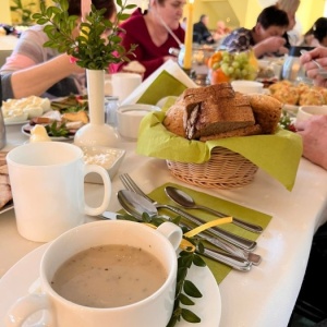 Śniadanie Wielkanocne w Centrum Rehabilitacji SM